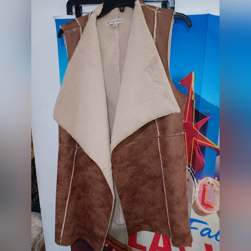 Knox Rose Vest
